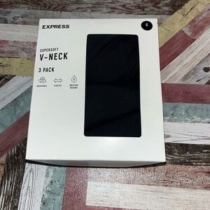 Express Super Soft V-Neck Classic T-Shirts 3 Pack Black NIB Short Sleeves Small